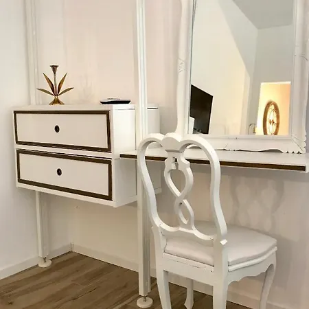 Apartment Peonia House Syracuse