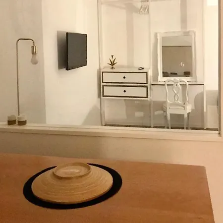 Peonia House Syracuse