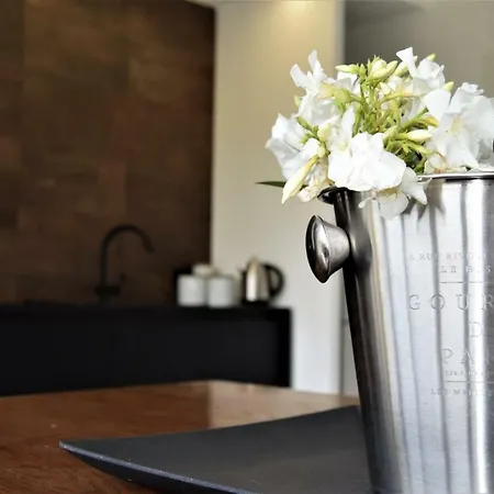 Apartment Peonia House *