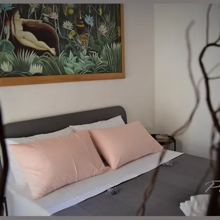 Apartment Peonia House Syracuse