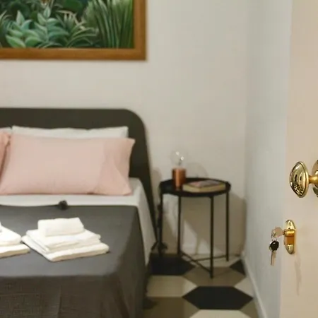 Peonia House Apartment Syracuse